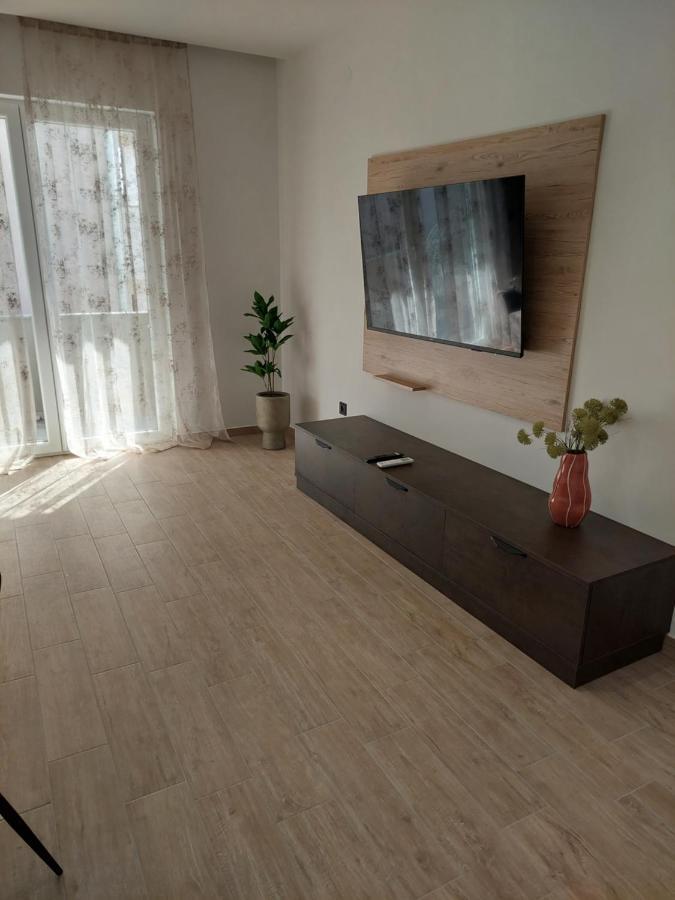 Apartmani Diana Biograd Na Moru Eksteriør billede