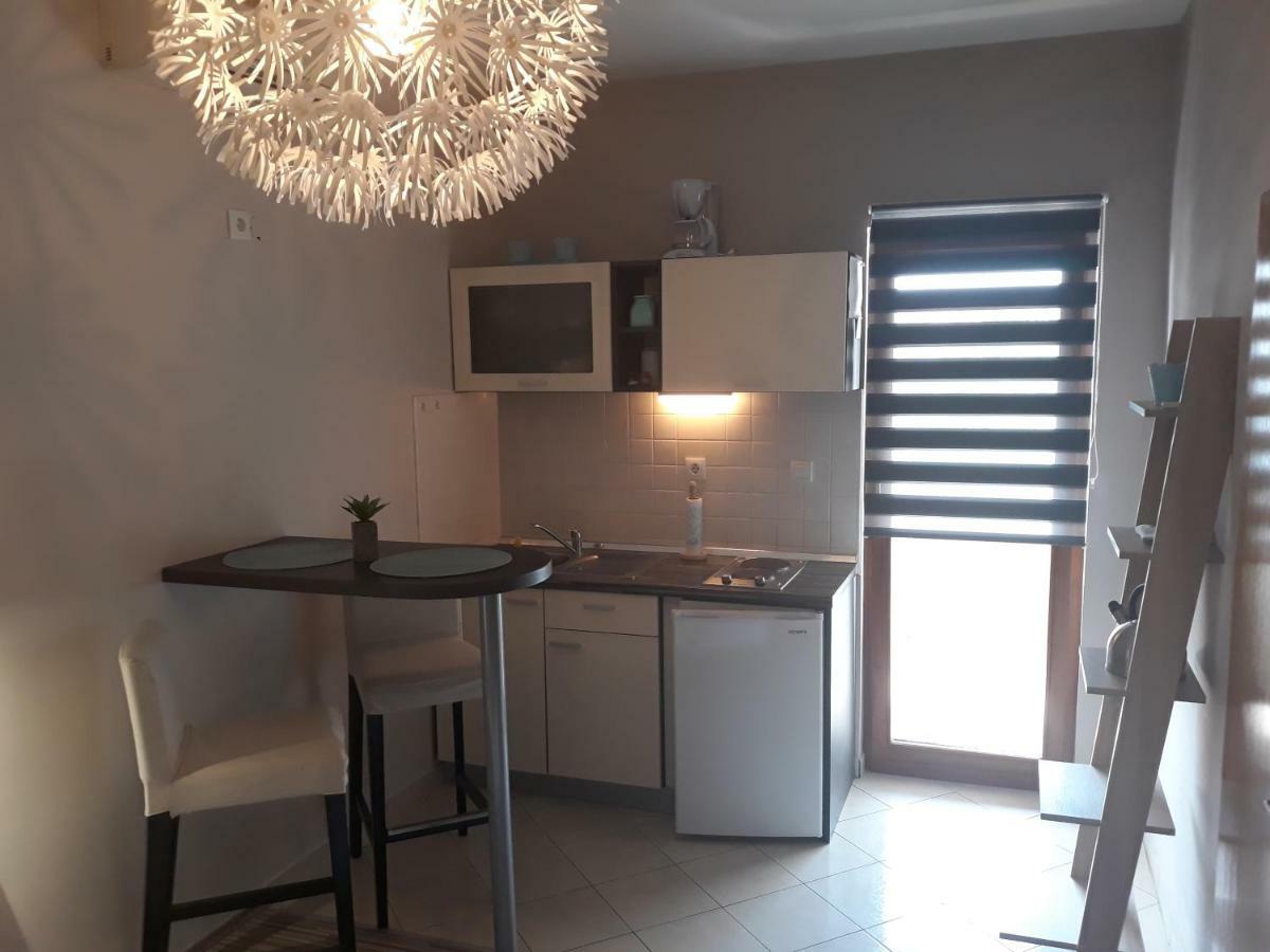 Apartmani Diana Biograd Na Moru Eksteriør billede